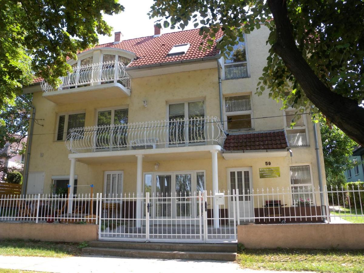 Janko Apartman Hotel Siófok Exterior foto